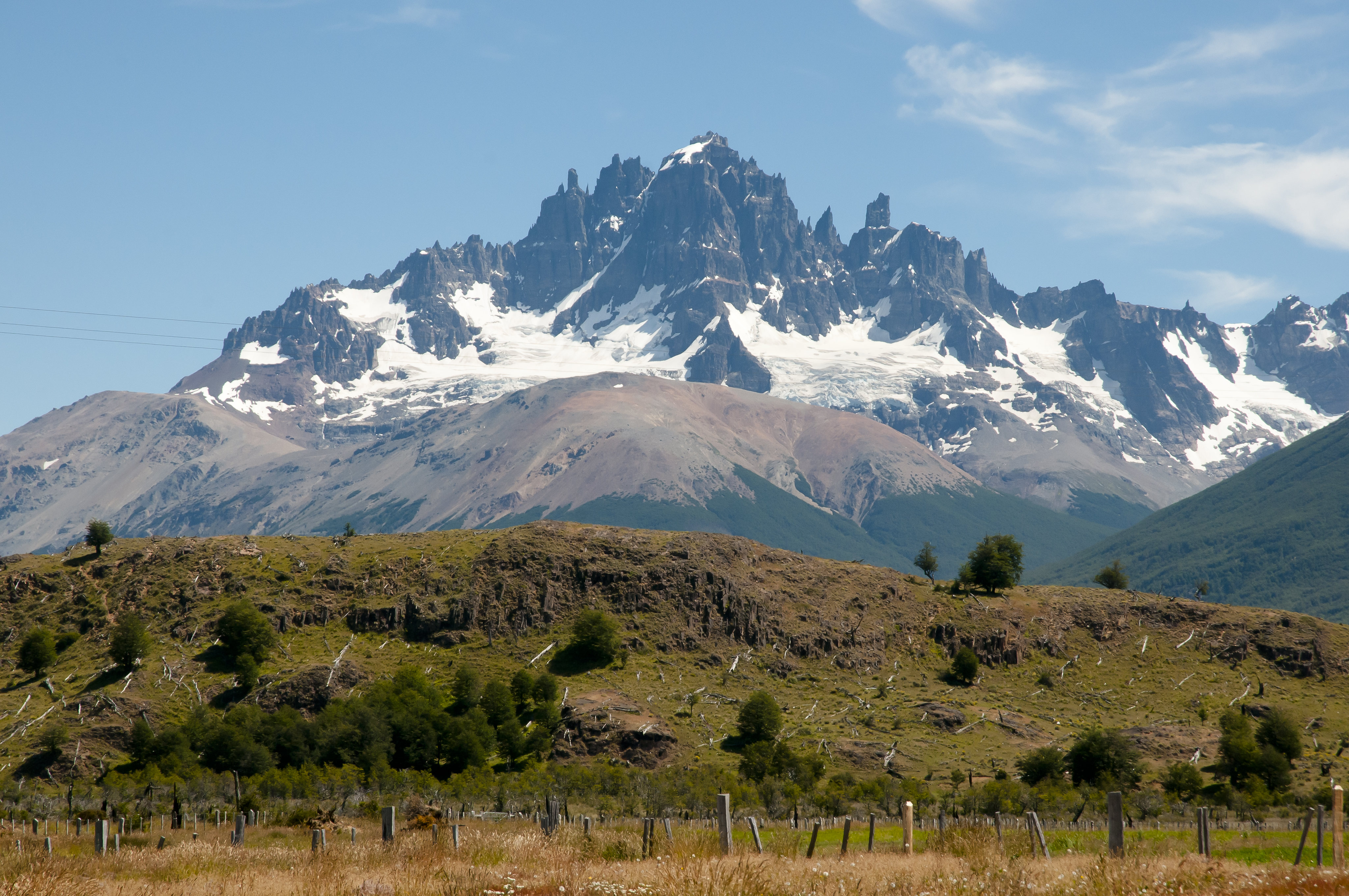 Vista del cerro Castillo cerca de Coyhaique