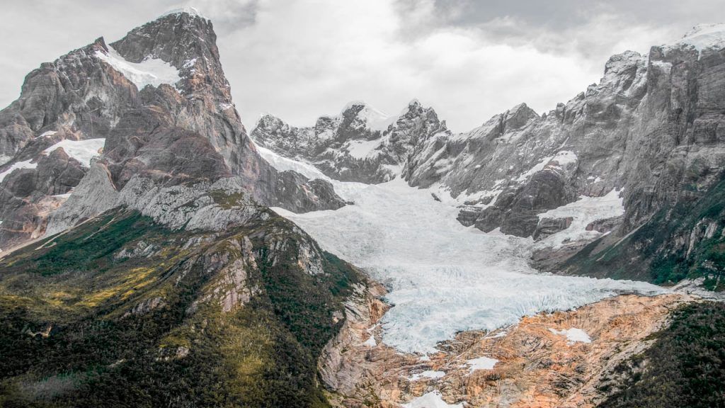Navegación al glaciar Balmaceda y Serrano